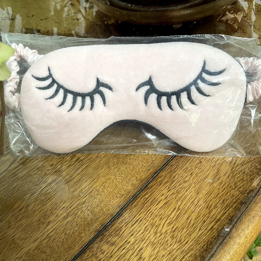 Mary Kay New in Plastic Wrapper Sleep Mask Eye Cover Travel Nighttime Eye Shield